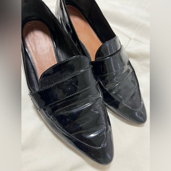 Halogen black patent leather pointed loafer flats - Picture 4 of 5